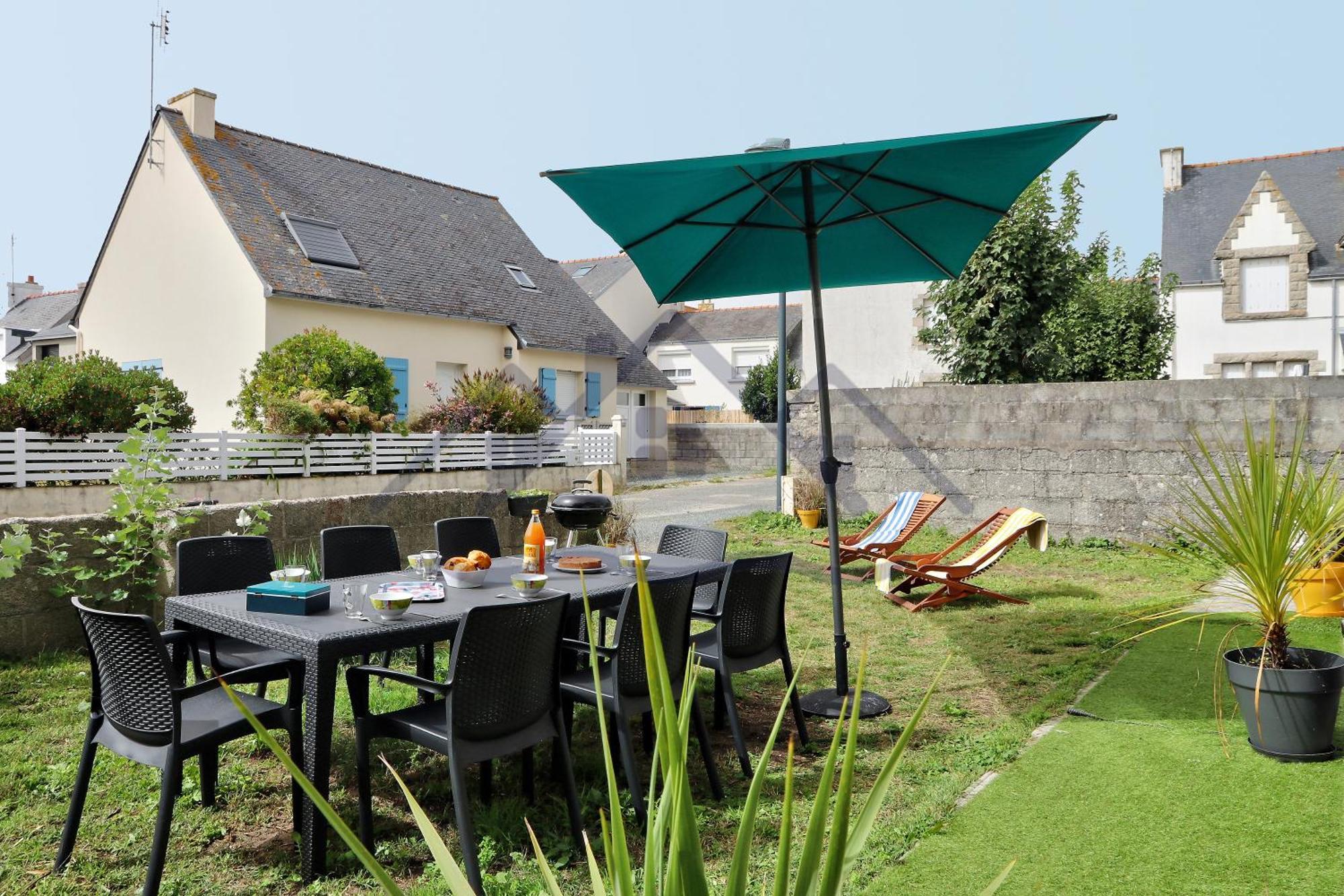 Ty Geoland - Maison à deux pas du centre avec jardin au Guilvinec - Wifi inclus - Animaux bienvenus- Linge de lit inclus - Serviettes et ménage de fin de séjour en option Exterior foto