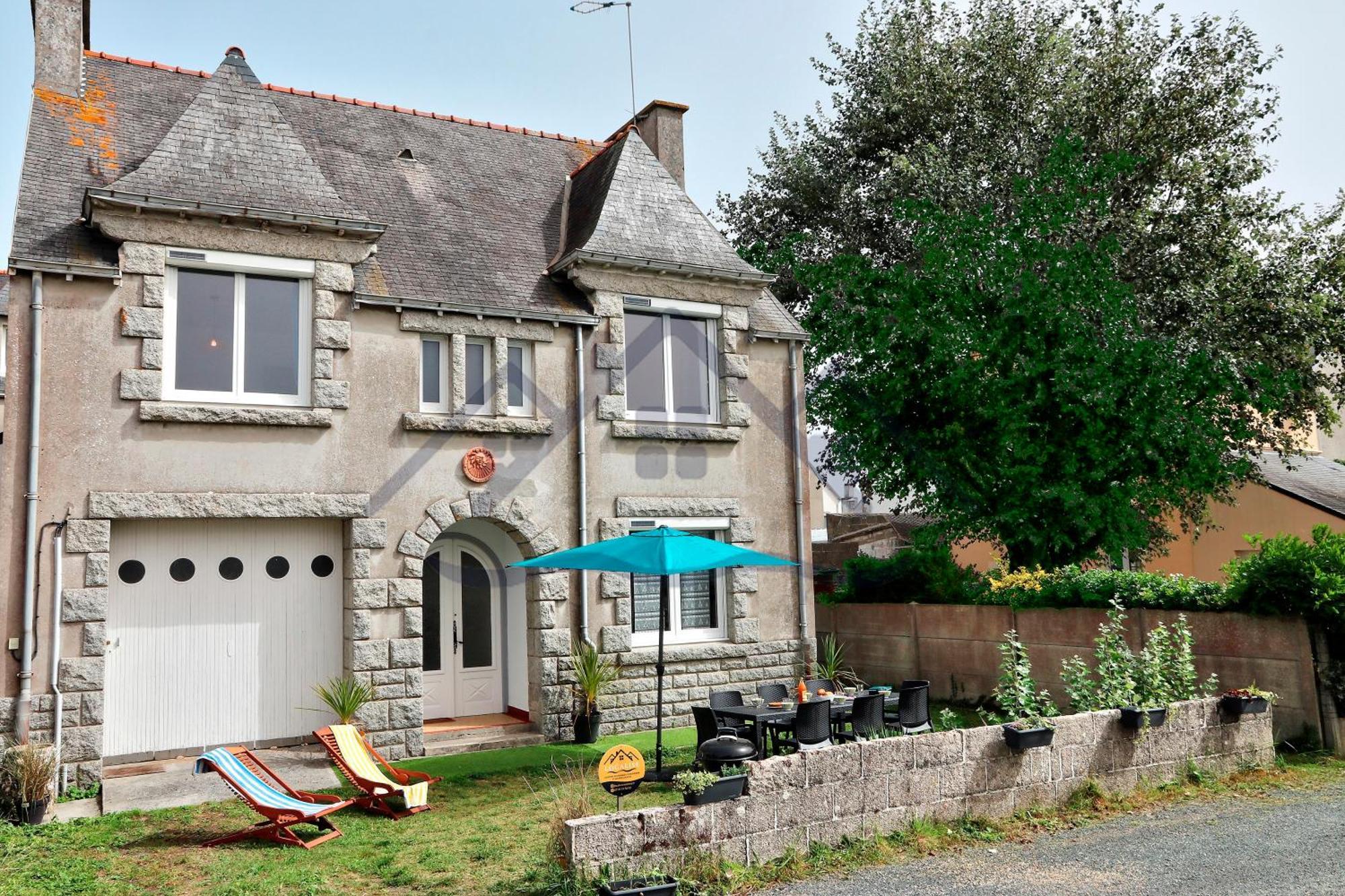 Ty Geoland - Maison à deux pas du centre avec jardin au Guilvinec - Wifi inclus - Animaux bienvenus- Linge de lit inclus - Serviettes et ménage de fin de séjour en option Exterior foto